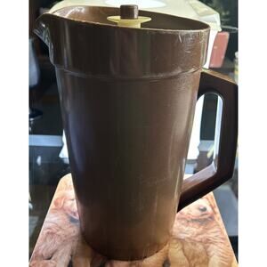 Vintage Tupperware Pitcher 2-Quart Harvest Brown with Ivory Lid Push Button